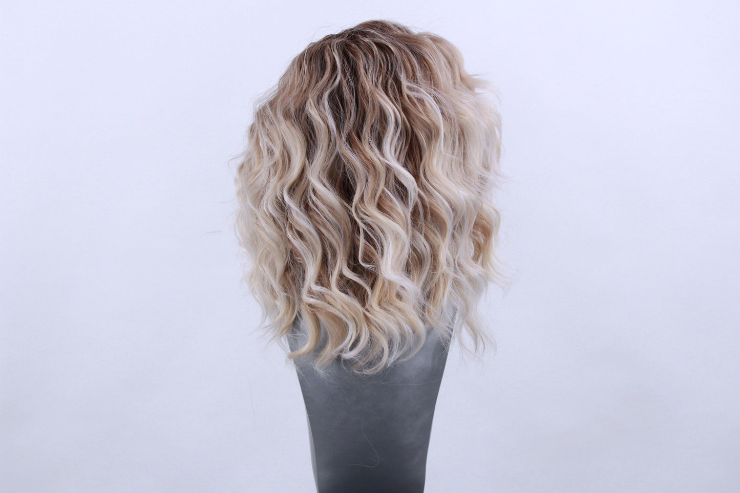 Elle- Latte Blonde