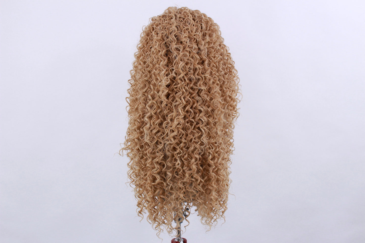 Mae- Shadow Rooted Sandy Blonde