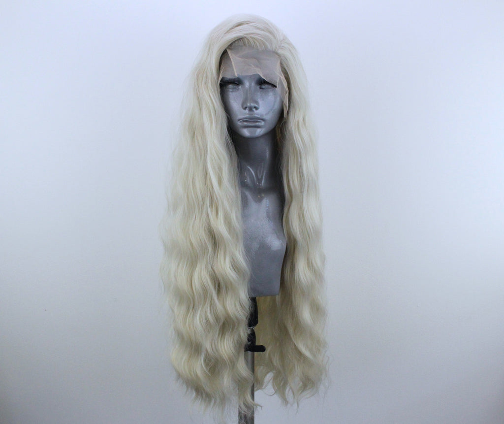 Venus- Pale Ash Blonde